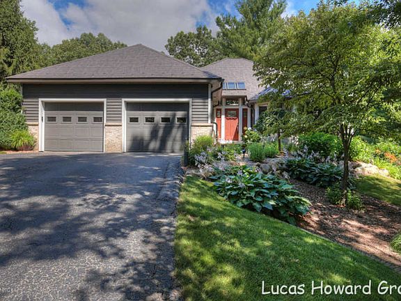 4th image of 5610 Chauncey Dr NE