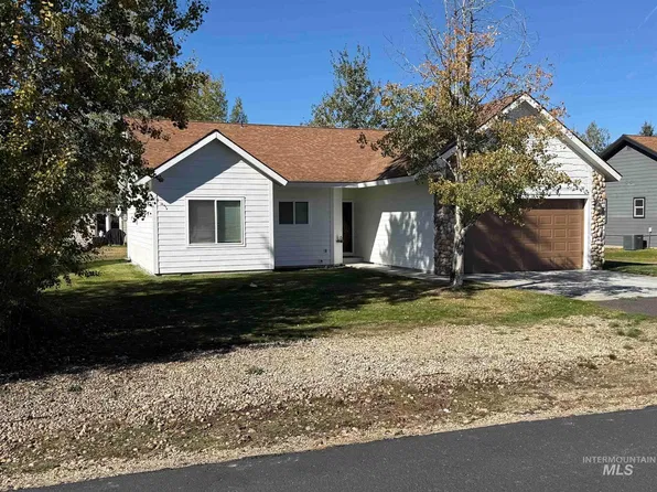 13 Charters Dr, Donnelly, ID 83615