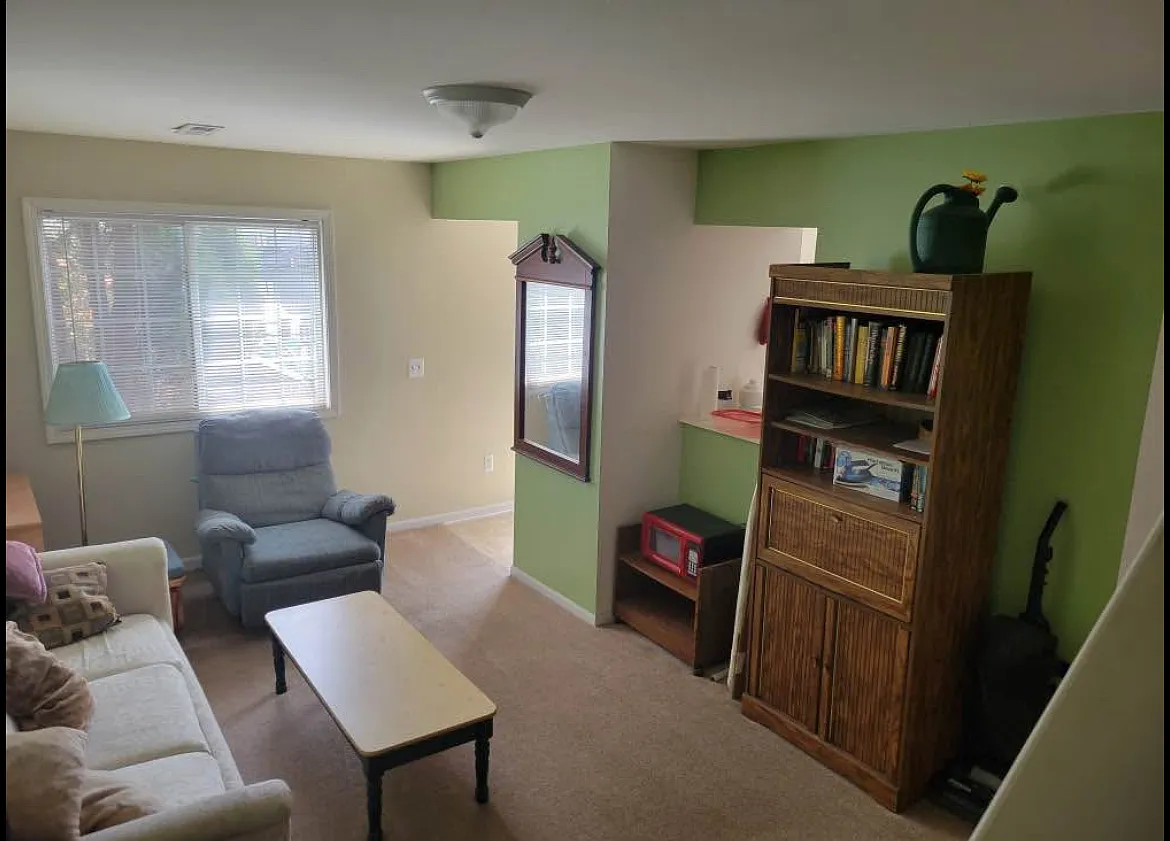 4 bed, 2.5 bath, 1700 sqft, $600 — Photo 1