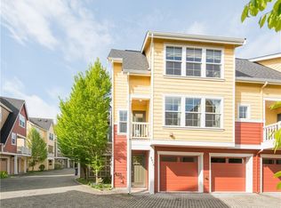 3013 SW Cycle Ct, Seattle, WA 98126