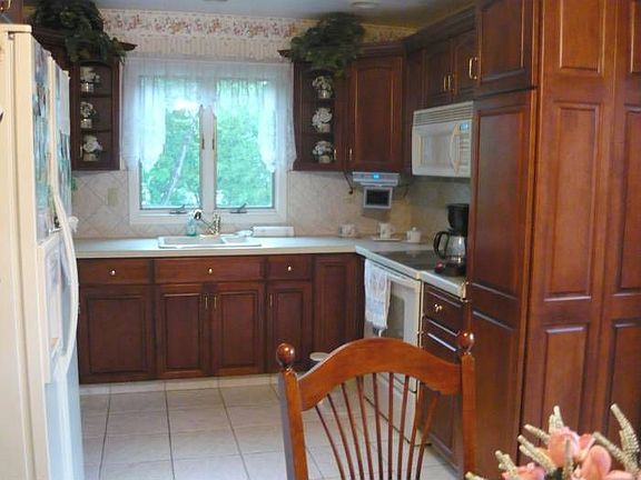 Eat-in Kitchen - updated