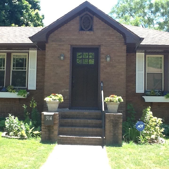 1st image of 314 W Angela Blvd