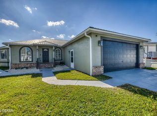 190 Sportsman Dr, Welaka, FL 32193