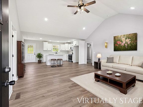 5th image of 1504 Ellie Claire Way