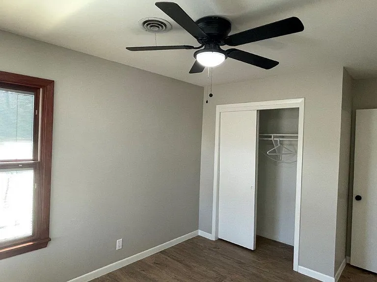 605 Kentshire Cir — Photo 17