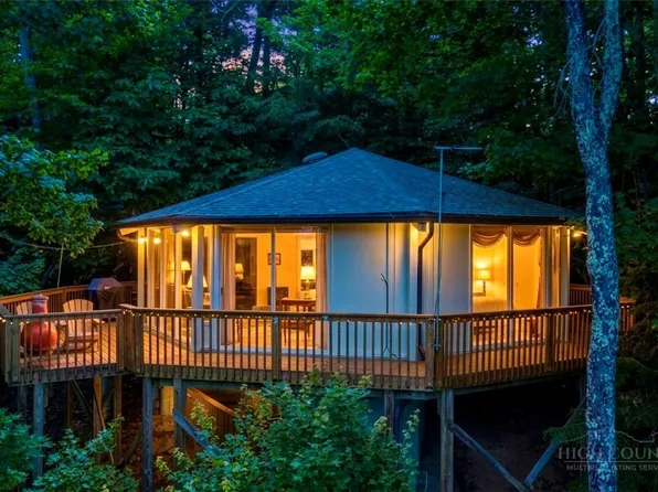 104 Fawn Lane, Beech Mountain, NC 28604