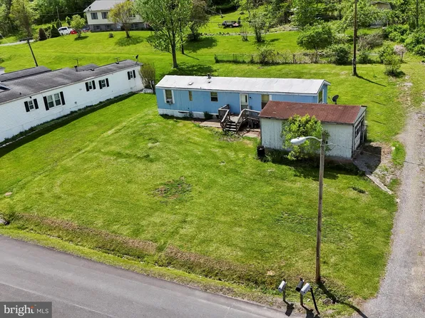 13101 Bowling St, Cumberland, MD 21502