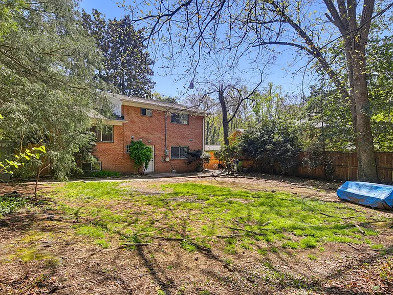 9717 Hedin Dr — Photo 30