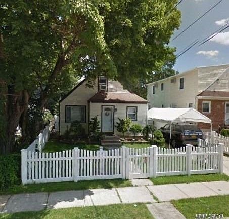 3rd image of 373 Randall Ave