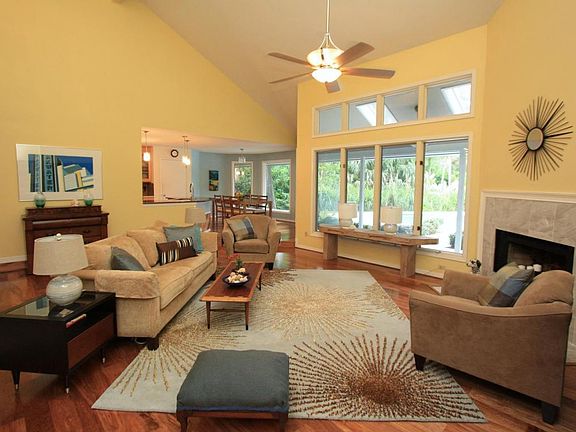 5th image of 170 Barberry Ln