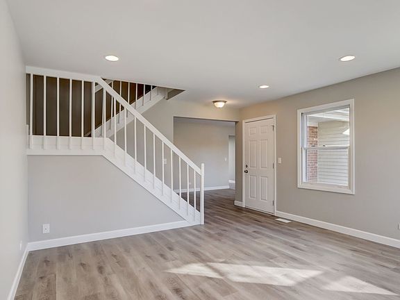 5th image of 853 Colony Lake Dr Unit 853