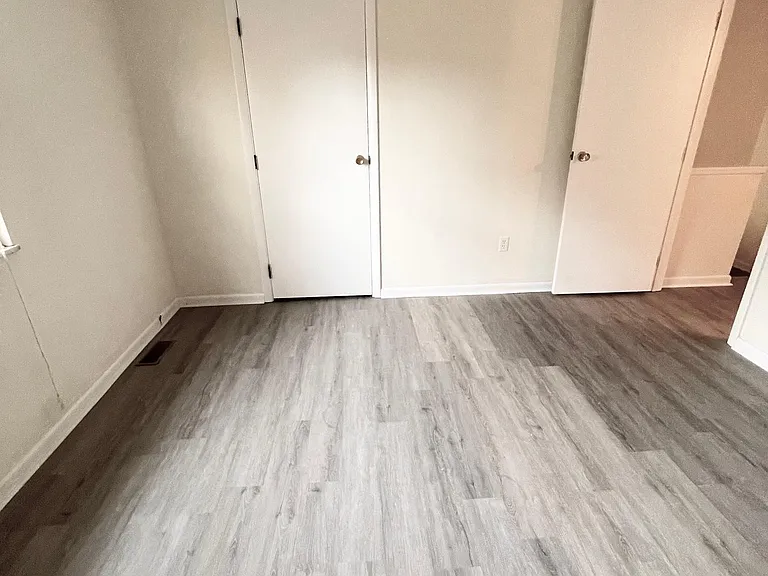 135 E Maynard Ave — Photo 15