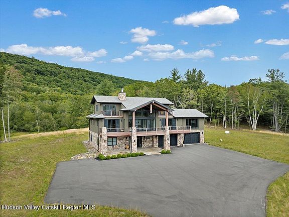 3rd image of 1 Estate View Drive