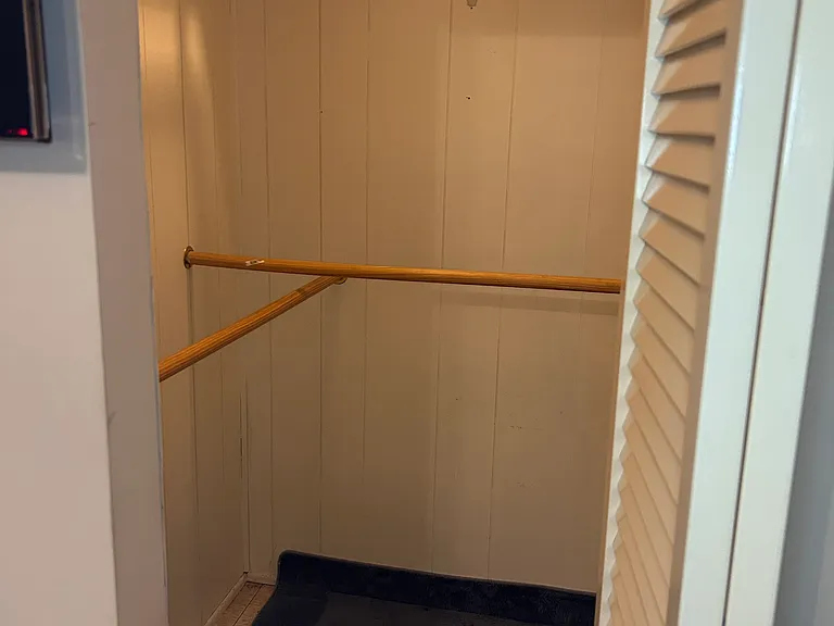 785 Lords Ln — Photo 16