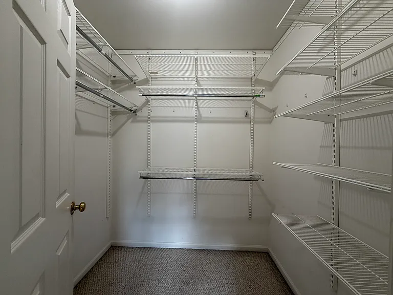 1129 Georgetown Way — Photo 13