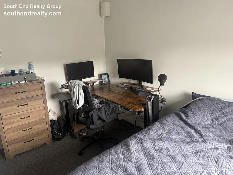483 E Broadway #6 — Photo 10