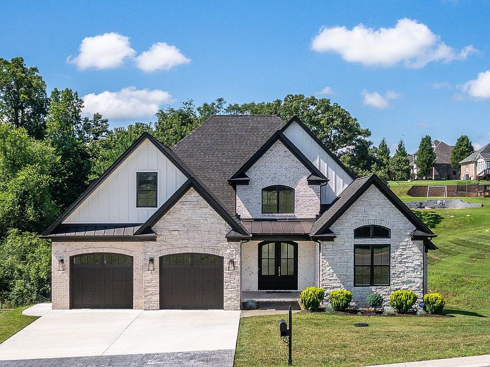 1st image of 717 Leander Dr