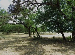 143 S River Place Rd, Rio Frio, TX 78879