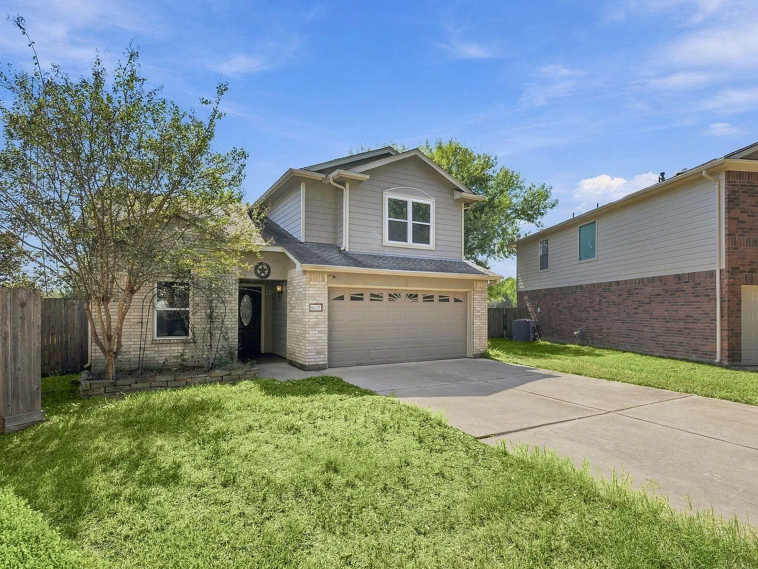 4 bed, 2.5 bath, 2167 sqft, $2,300 — Photo 3
