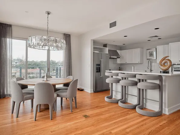 901 W 9th St APT 706, Austin, TX 78703