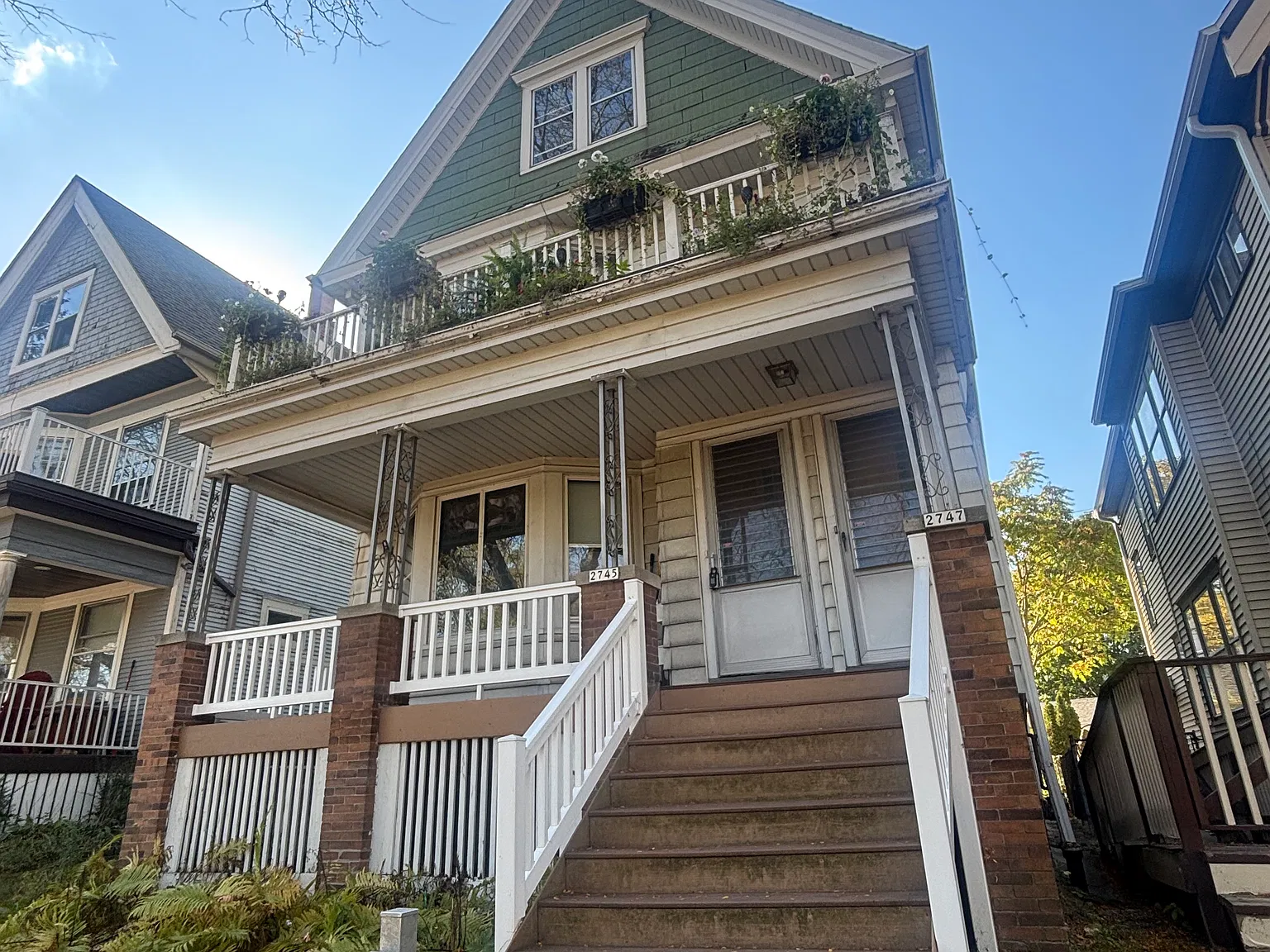 3 bed, 1400 sqft, $1,500 — Photo 1