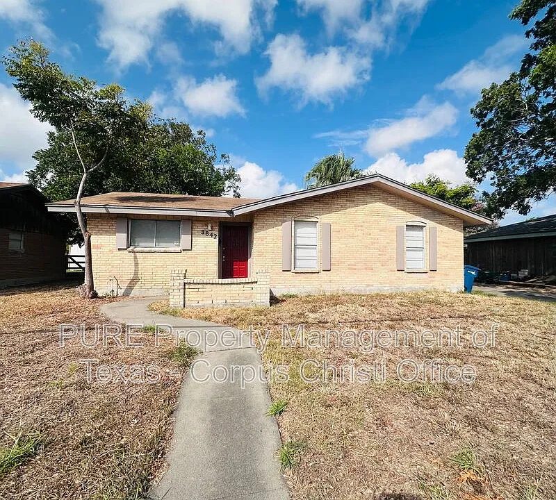 3842 Tiger Ln
