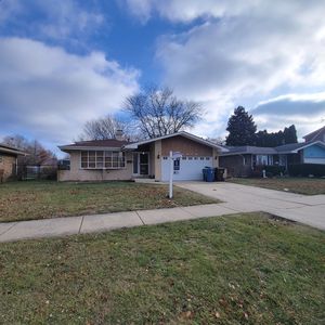 9909 Menard Ave, Oak Lawn, IL, 60453