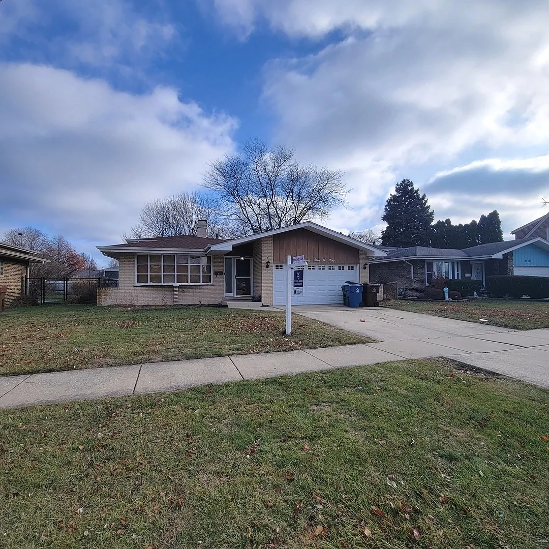 9909 Menard Ave photo 1