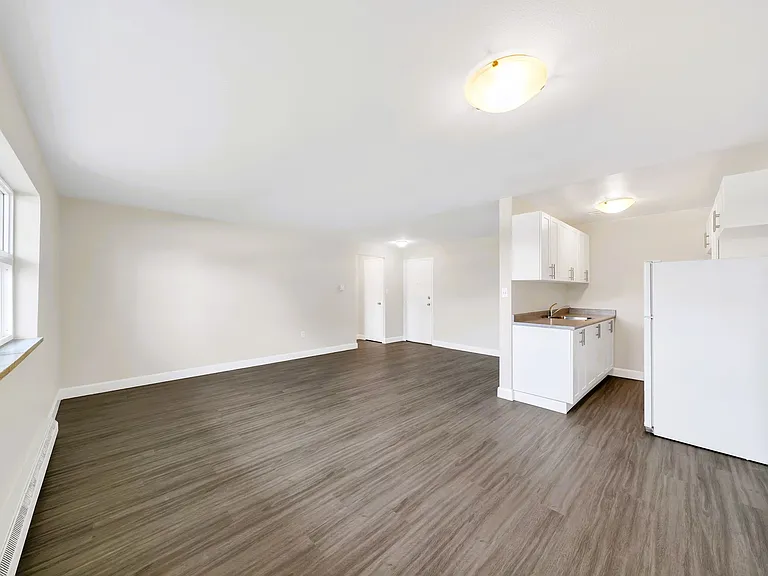 955 10th St E #208 — Photo 10