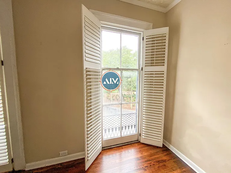 208 E Taylor St — Photo 38