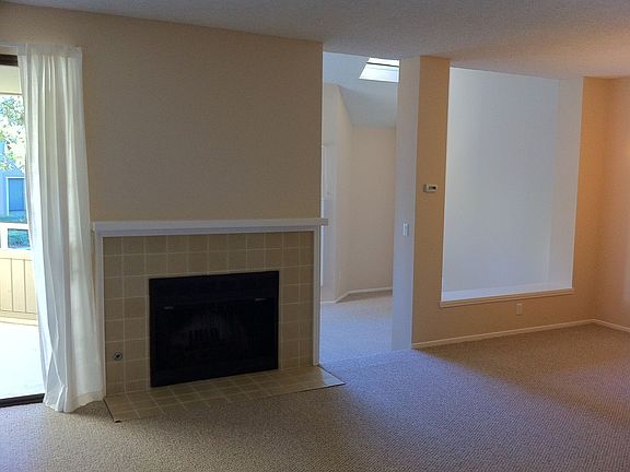 3rd image of 1805 Braddock Ct