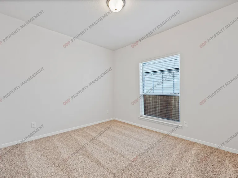 2221 Chia Ct — Photo 10