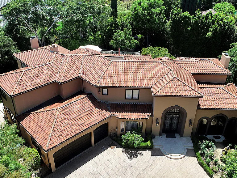 5427 Encino Ave — Photo 1
