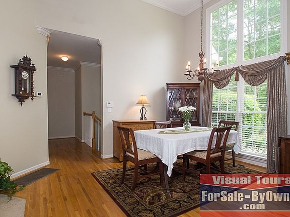 2nd image of 189 Woodbury Dr
