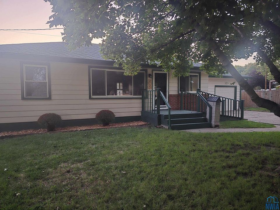1st image of 2727 S Cypress St