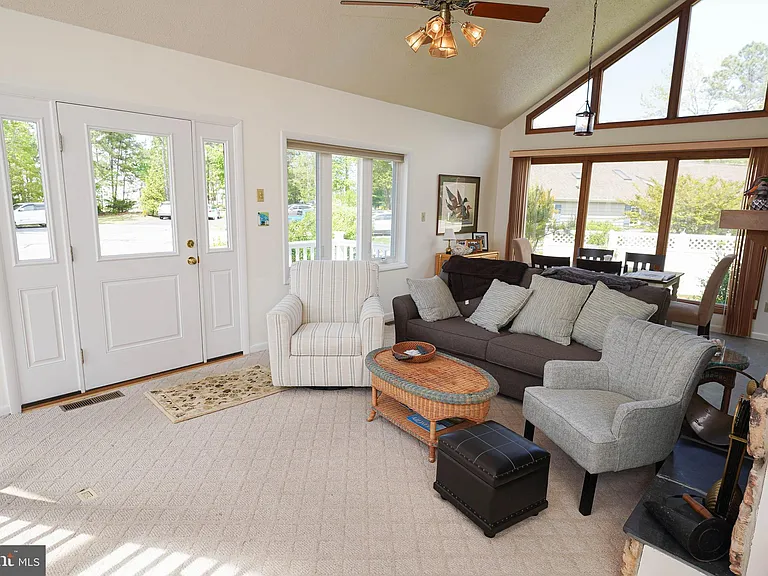 39028 Bayview W — Photo 29