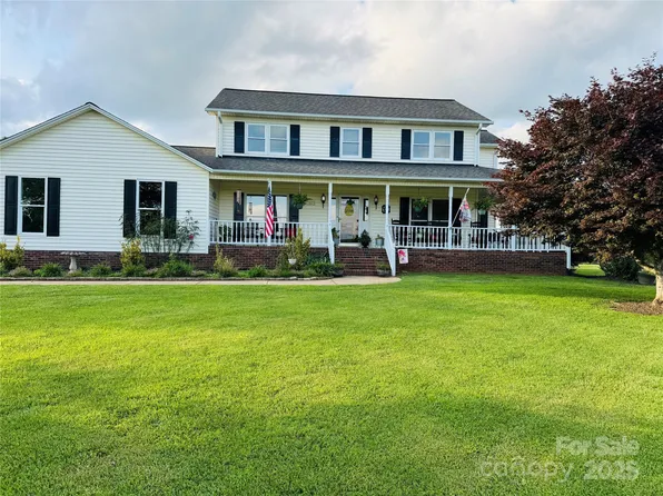 212 Countryside Rd, Kings Mountain, NC 28086