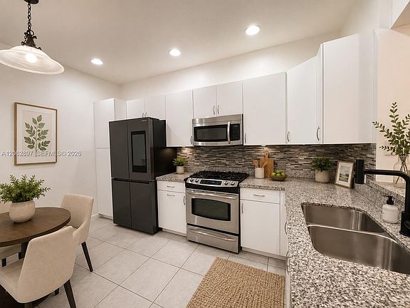 5th image of 2955 NW 126th Ave #2125
