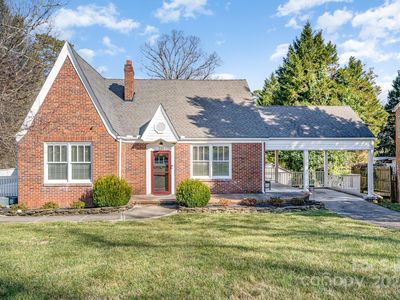 221 W Stewart Ave, Mooresville, NC, 28115