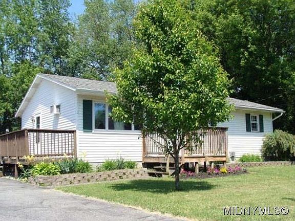 3rd image of 20 Fairview Ave