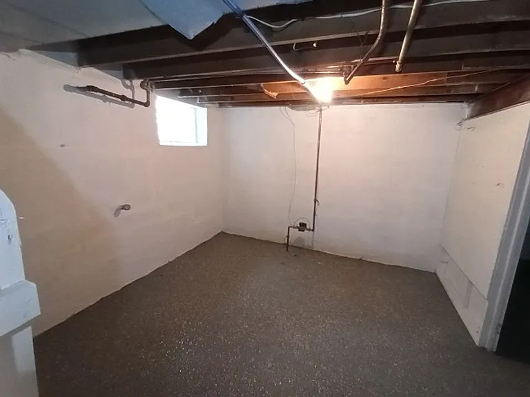 15857 Evanston St — Photo 21