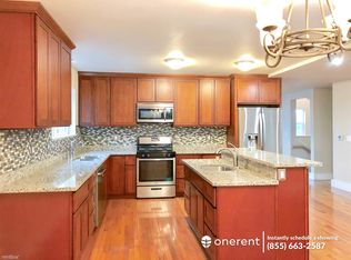 5041 31st Ave S, Seattle, WA 98108