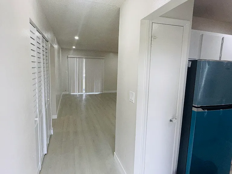 6106 Forest Hill Blvd #201 — Photo 6