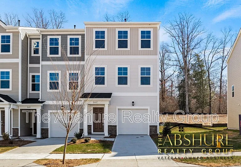 2607 Chert Ln — Photo 1