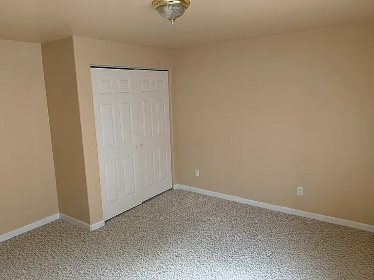 340 W Spaulding Ave S — Photo 8