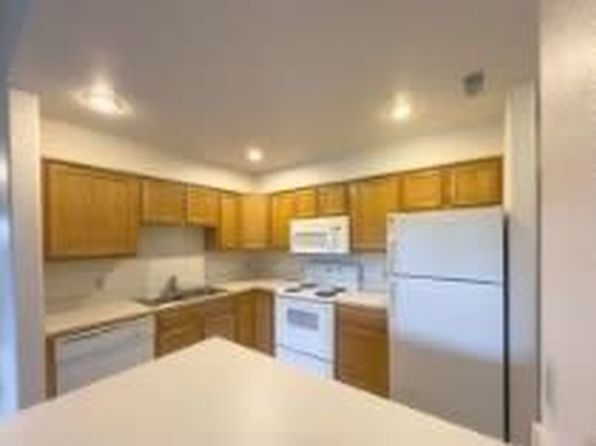 233 Talisman Dr #3