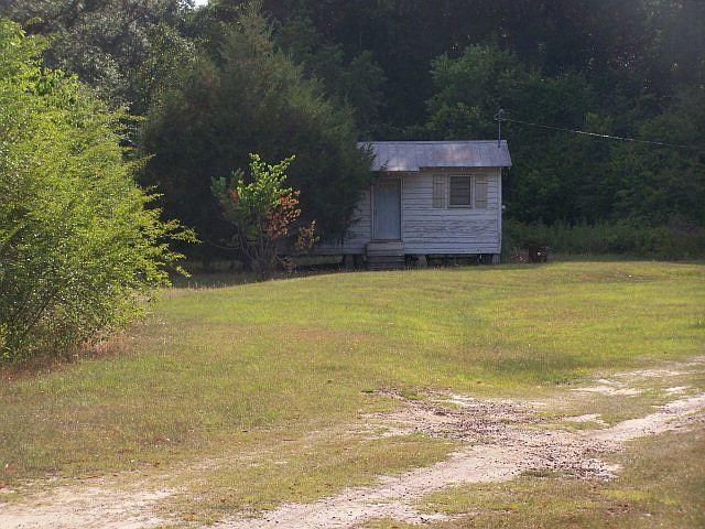 2nd image of 329 Brushy Creek Rd