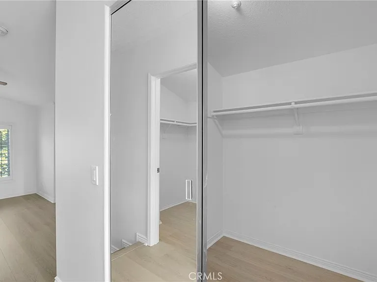 20871 Betron St — Photo 24