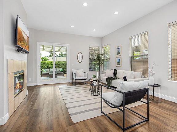 5th image of 12078 Daymark Ct