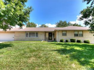 8601 N Boone St, Kansas City, MO 64155